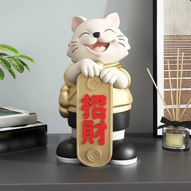 Lucky Smile Cat Statue